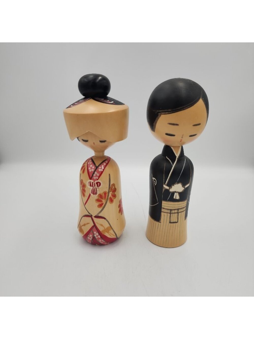 Vintage Wooden Japanese Usaburo Kokeshi Doll Set Of 2 8"